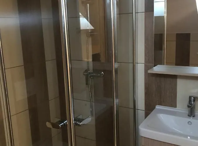 Jada Lakas Keszthely